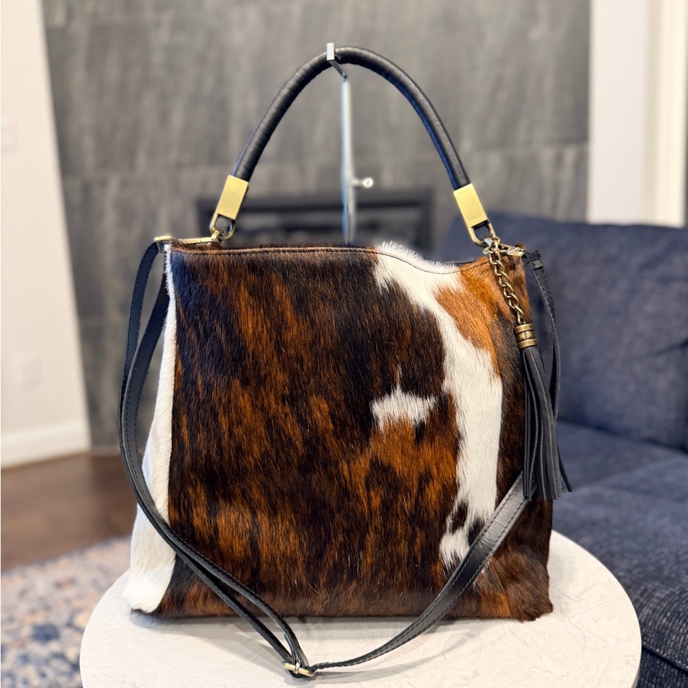Charlie’s Leather Genuine Cowhide Rare Brown Large Shoulder Bag- Used